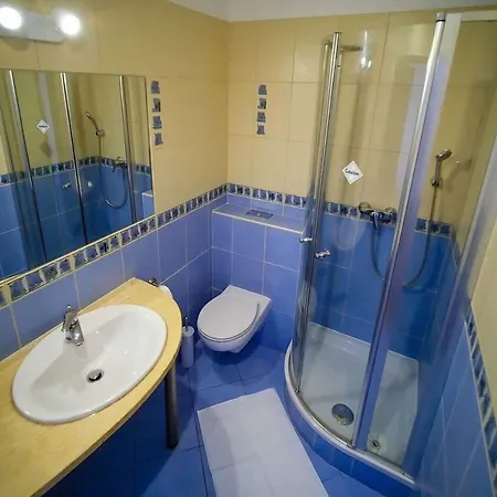 Marina Ii Homestay *